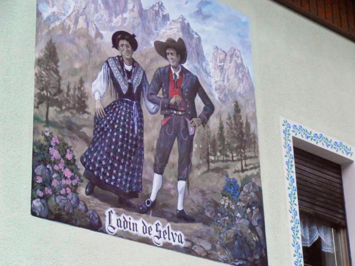 Garni Al Barance Hotell Selva di Cadore Exteriör bild