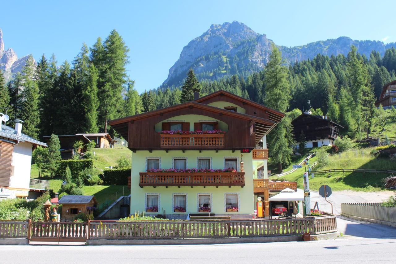 Garni Al Barance Hotell Selva di Cadore Exteriör bild