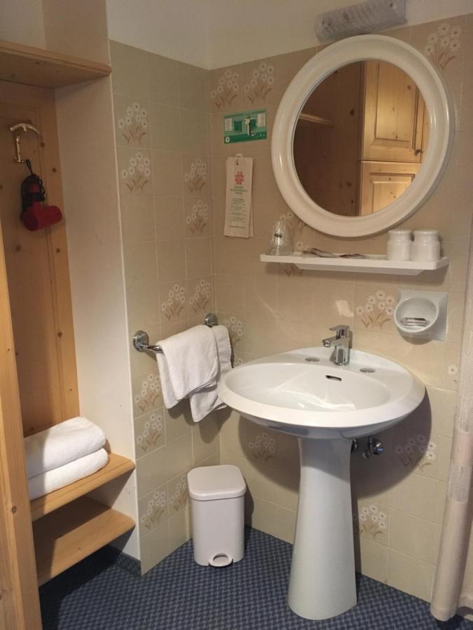 Garni Al Barance Hotell Selva di Cadore Exteriör bild