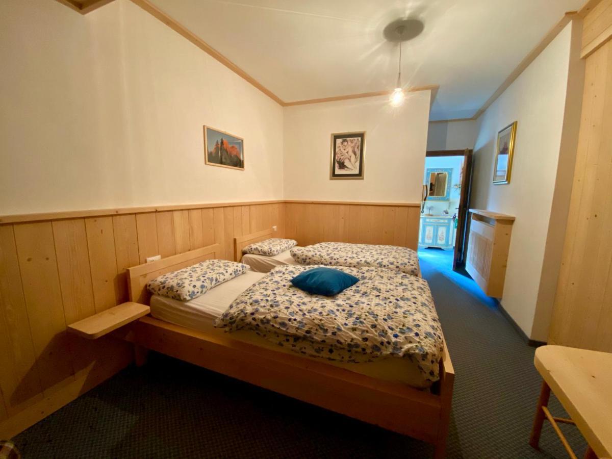 Garni Al Barance Hotell Selva di Cadore Exteriör bild