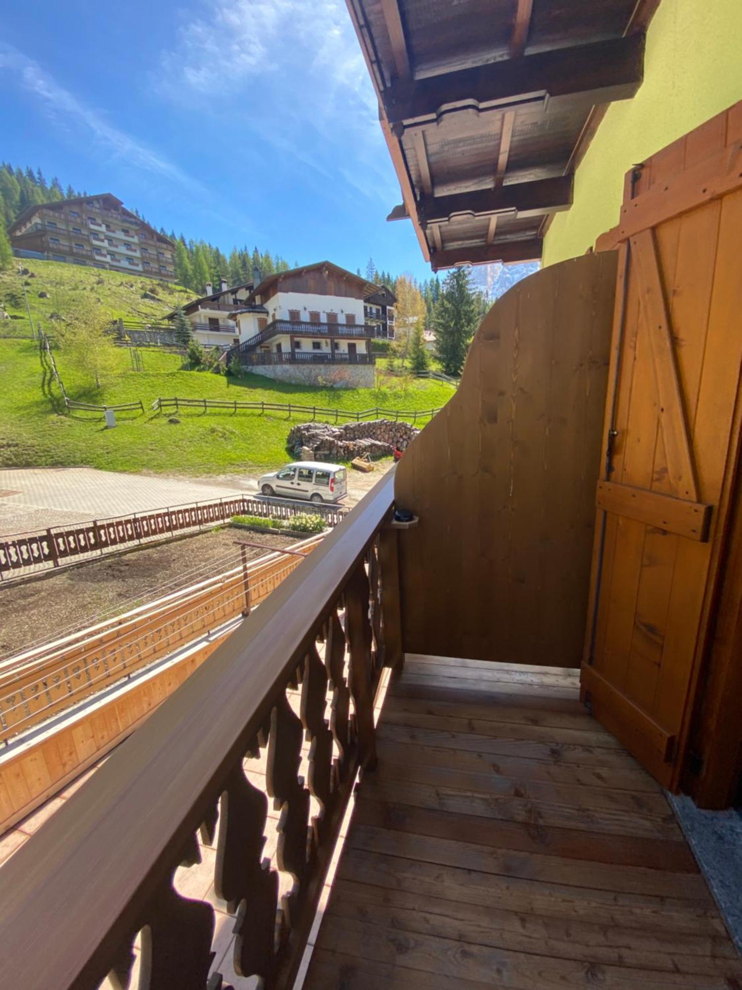 Garni Al Barance Hotell Selva di Cadore Exteriör bild