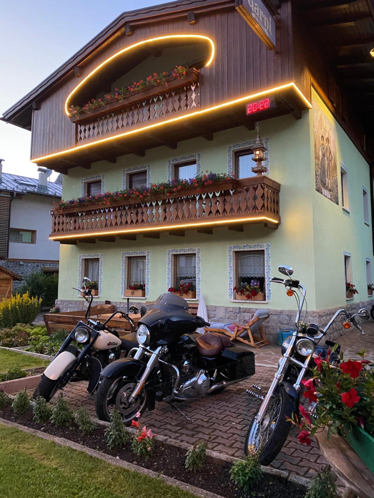 Garni Al Barance Hotell Selva di Cadore Exteriör bild